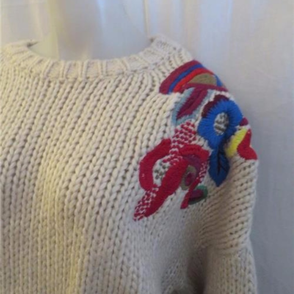 ZARA BEIGE KNIT SWEATER - SZ S - Picture 2 of 4